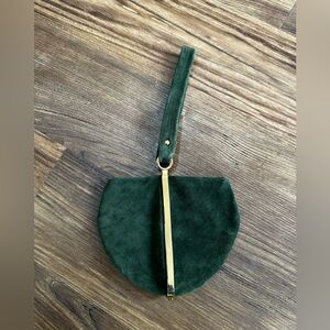 Vintage Late 1970s 1980s Italian Emerald Green Suede Wristlet Clutch